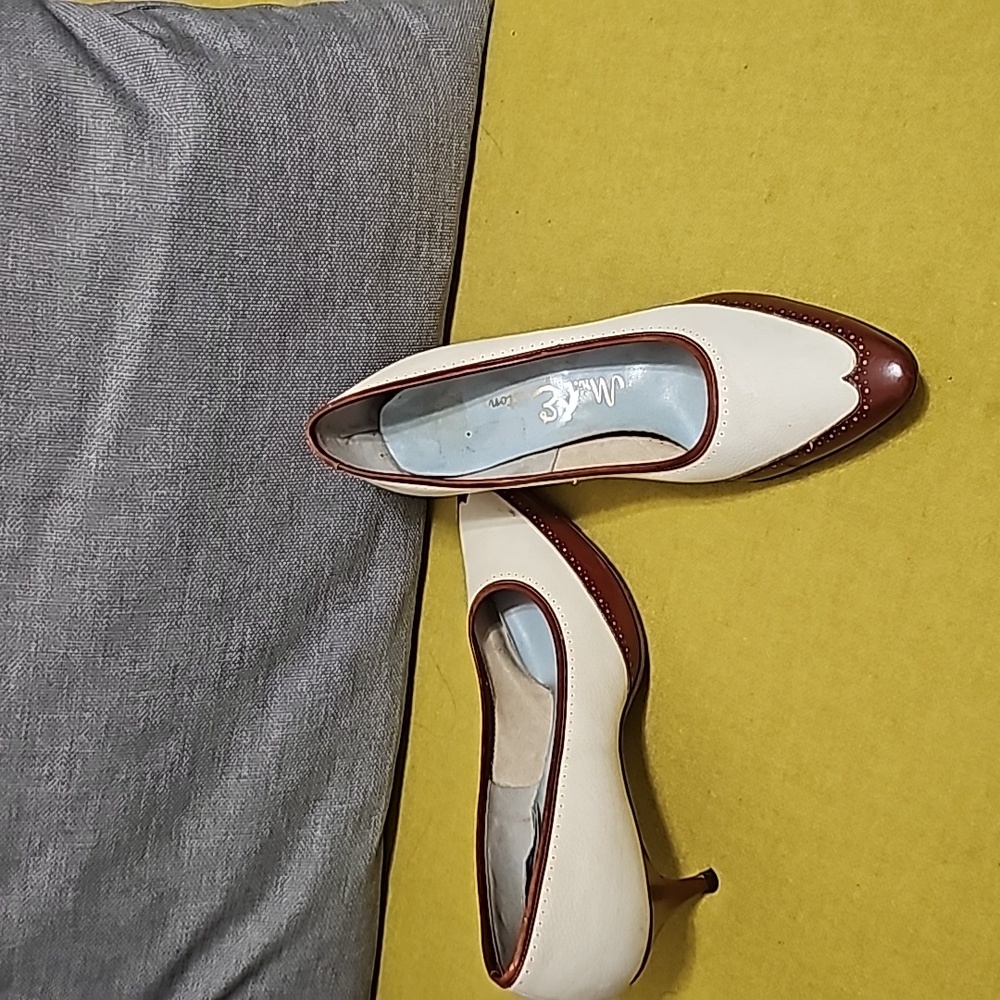 Vintage two tone pumps